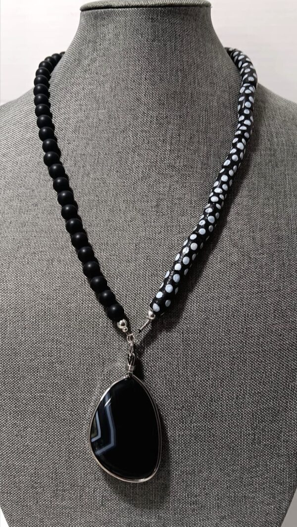 Banded Agate Pedant Necklace