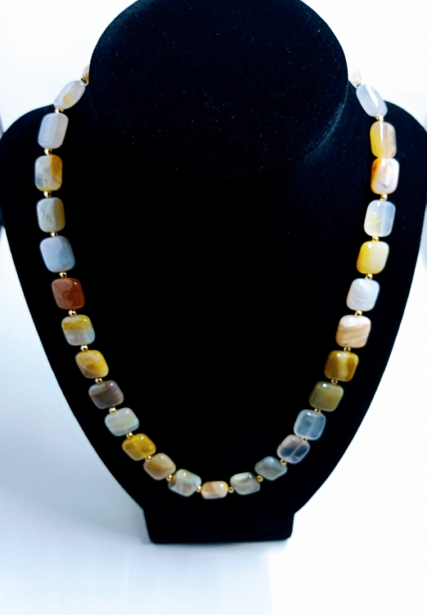 Botswana Agate Necklace and Matching Earrings Set (Botswana Agate)
