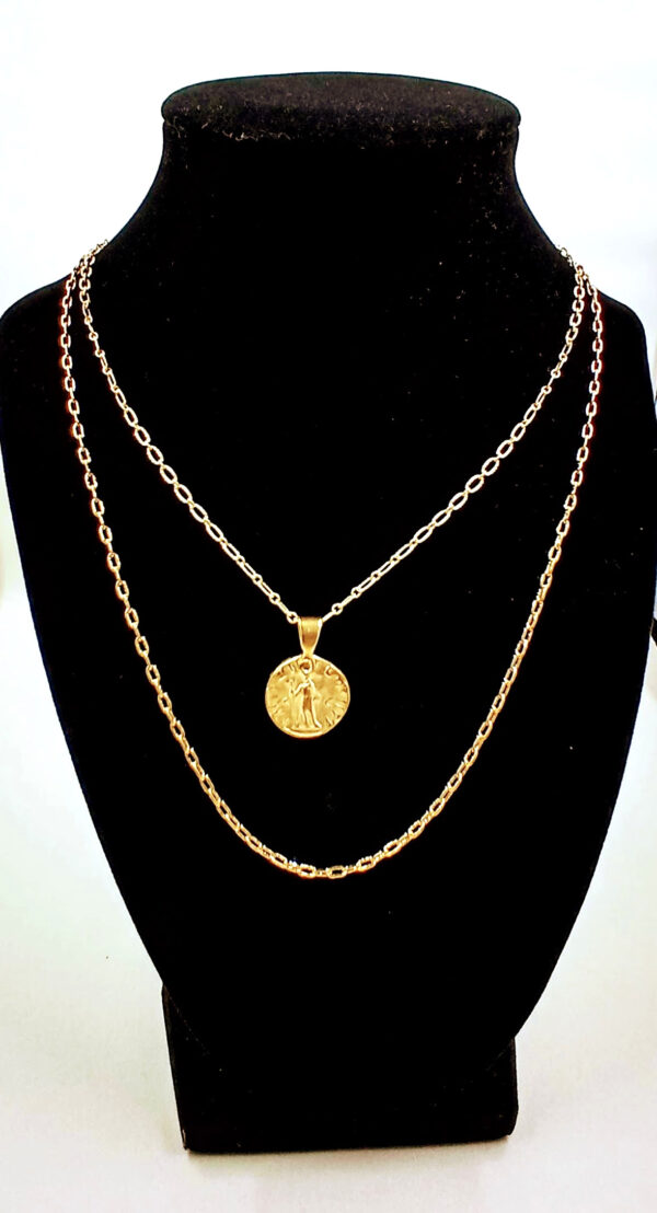 Chain Link Pendant Necklace