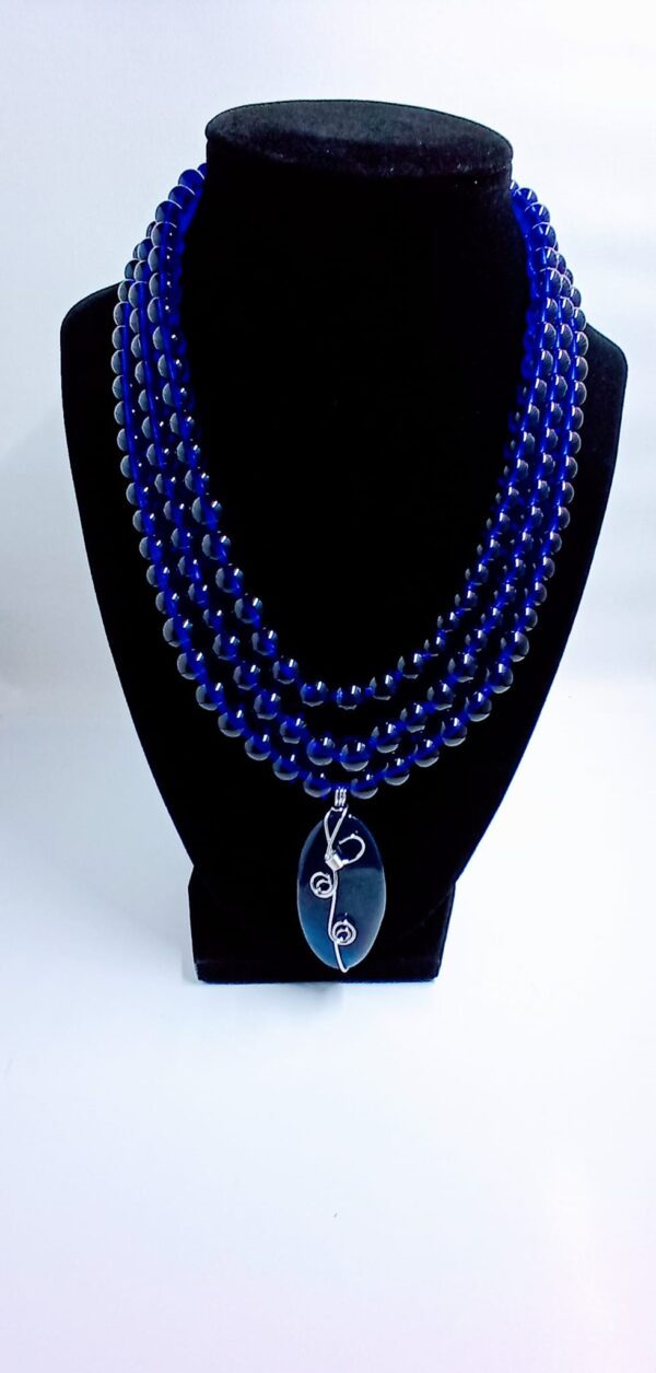 Ladies Lapis Lazuli Pendant Necklace